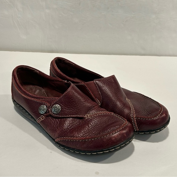 Clarks Ashland Loop Womens Size 7.5M Burgundy Textured Leather Loafers - Picture 3 of 12